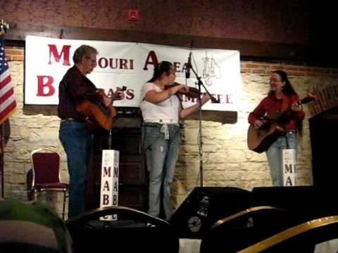 Heather Stortz on fiddle: "Gardenia Waltz" (contest performance)