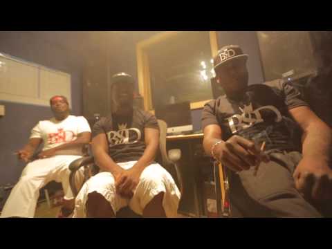 Nino Man Freestyle Over " Victory " In D-Block Studio With Jadakiss (Vlog #8)