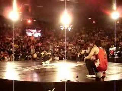 RedBull BC One 2006 - Muxibinha vs TheEnd