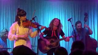 Mandolin Orange - Hard Travelin' (w/Rachel Baiman) - live Crescent Ballroom on 11/16/2017