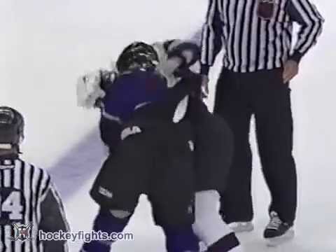 Brent Sopel vs Ian Laperriere