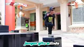 Download lagu I love you adinda - ayu kartika feat bergek mp3