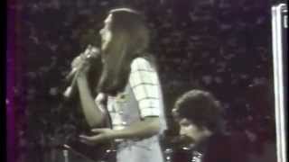 Ana Belen canta por primera vez (en publico) 7Dias Con el Pueblo, 1974