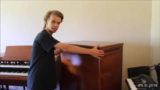 Video thumbnail of "The Hammond B3 Series: The Leslie Speaker"