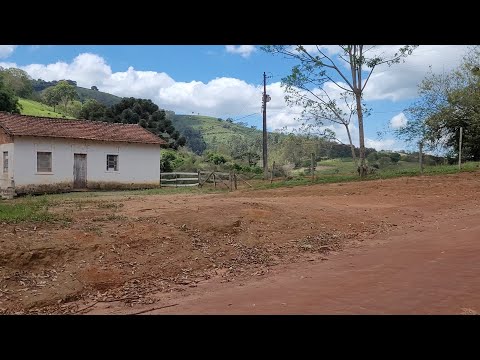 CCB  e campo de futebol bairro Pião Campestre MG