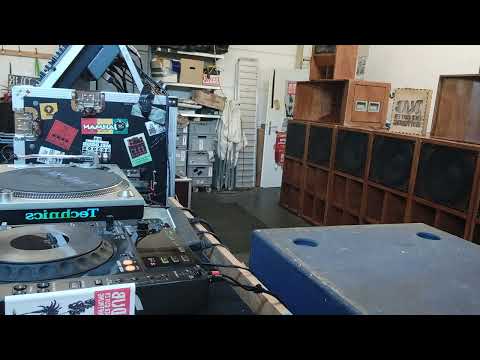 Sista Aude & Far east meets Indy Boca - Hopefull