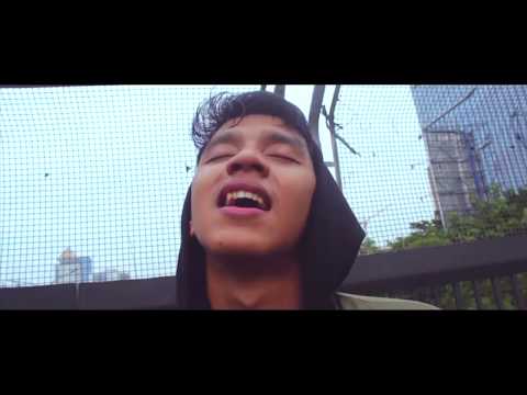 Macbee - Berhenti (Official Video)