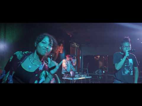 Seis Lunas Feat. Lou y Catrinx - Frenteando #Live
