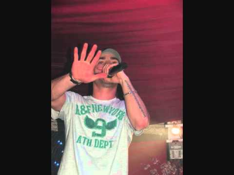 ZebeU - Un Vis (ft. ZHAO).wmv