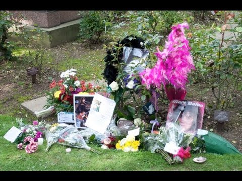 GOLDERS GREEN/LONDON/MARC BOLAN/36TH ANNIVERSARY.