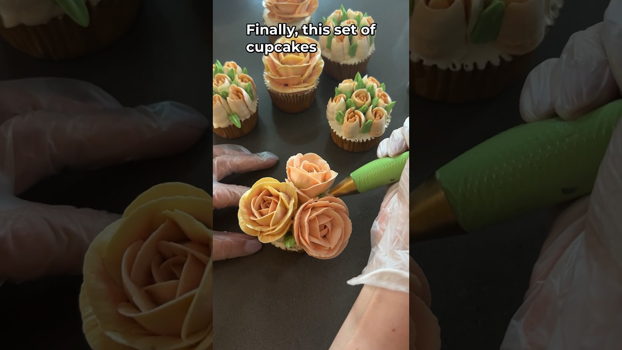 Buttercream Floral cupcakes piping tutorial #cupcake #cakedecorating #shorts
