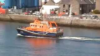 preview picture of video 'Aberdeen Lifeboats On Exercise - 15th May 2010'