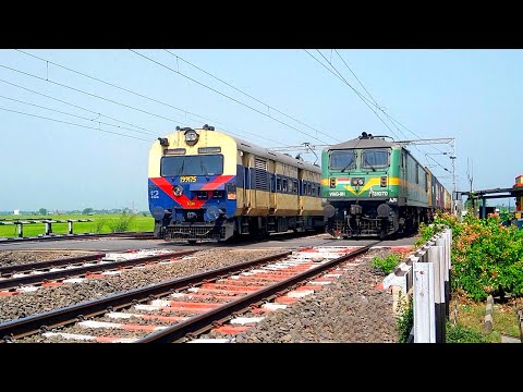 Parallel Train Chasing | Asansol-Barddhaman MEMU train Chase by WAG-9 Freight Train at Railgate