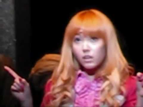 SNSD jessica in legally blonde ....