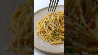 Download lagu Spaghetti Aglio e Olio #pasta #spaghetti #italianfood #asmr #reelsrecipe mp3