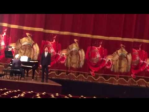 Augusto Nureña Santi - "Vecchia zimarra" de 'La bohème'