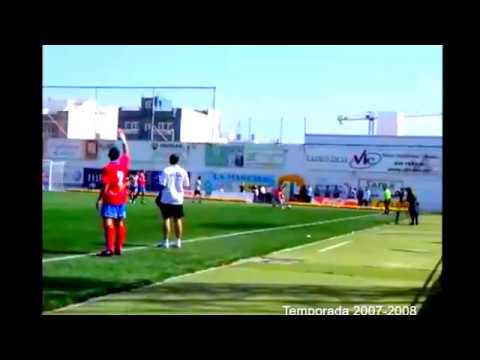 El Villa mueve la pelota, partido contra la UD Vecindario