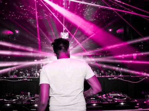 Dada Life, Chuckie,Sandro Silva & Quintino - Kick Out The Epic Noise (ForeverDeejay Mashup)