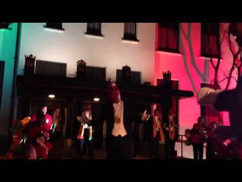 Elf-elf Bal Kruikenstad