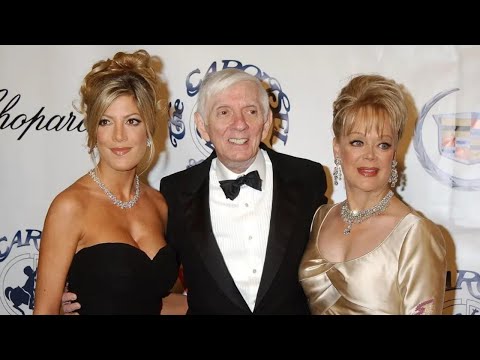 Tori Spelling's Family Feuds and Money Troubles: A Troubling Situation Unfolds