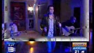 Shannon Noll - Everybody Needs A Little Help (Live on Today)