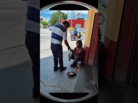 Iglesia Adventistas entrega comida a las Personas en Situación de calle en C. Perico, Jujuy,Arg.