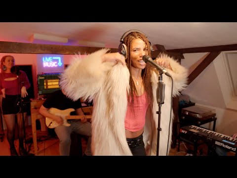 Attic Sessions feat. JULIE LIONESS - PRIDE AND JOY