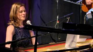 Jennifer Scott - Brindo