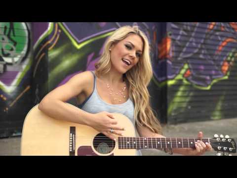 Official Video - Sarah Lenore - 