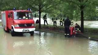 preview picture of video 'Hochwasser Greiz am 2.Juni 2013 gegen 12.45Uhr'