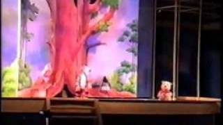 Download lagu Disney's MGM Studios featureing Bear and the Big Blue House 2002-10-01_1 mp3