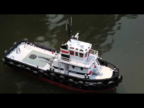 Hobby Engine Richardson Tug Boat with Smoke Working Lights Horn 2.4GHz Radio 
