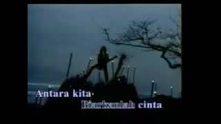 Download lagu Andy Liany - Antara Kita (Video Clip) mp3