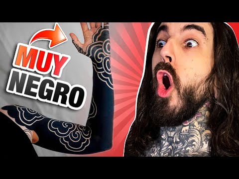 REACCIONANDO a los MEJORES TATUAJES BLACKOUT que EXISTEN  🏴