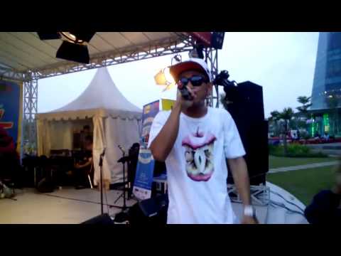 Chabullz Famz - Lu kan cakep ( Live at Bintaro Xchange )