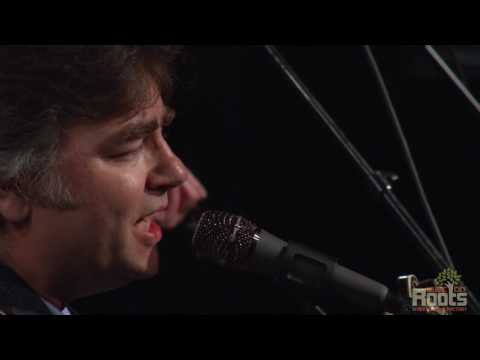 The Travelin’ McCourys "Let Her Go"