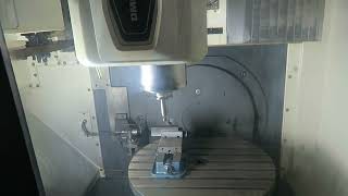 DMG森精機 5軸加工機 CMX50Uの動画サムネイル