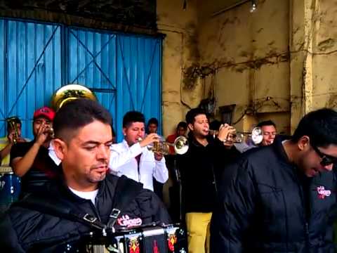 ♪Arriba Mi Zacatecas♪ Banda La Chacaloza! a Viento 2012