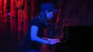 Holly Bowling - Eyes of the World live @ Terrapin Crossroads