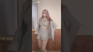 TikTok 巨乳