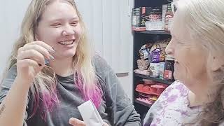 Type 1 Diabetes, How Certain Foods Affect My Blood Sugar - I Cry Making Mom @ThrivingOnLesswithCandy Laugh
