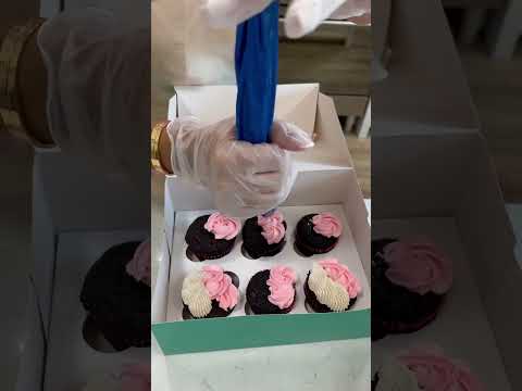 Part 2 from last weekend crazy orders #اكسبلور #cake #yummyfood