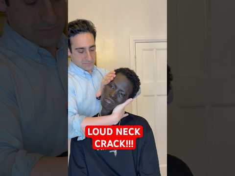 EXTREMELY LOUD AND SATISFYING NECK CRACK! #asmr #satisfying #osteopathy #chiropractic