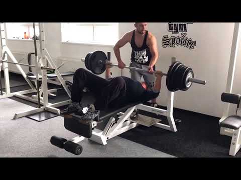 180 kg bench 115 kg moje vaha 31.10.2017