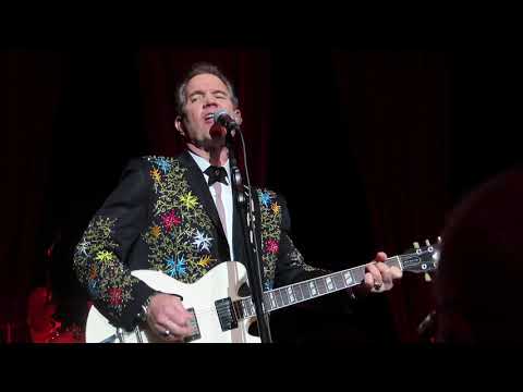 Chris Isaak – “Go Walking Down There” - Genesee Theater, Waukegan, IL - 12/11/21