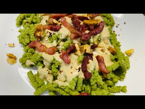 Passatelli verdi con crema ai porcini, pancetta e noci ￼￼