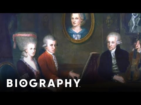 Wolfgang Amadeus Mozart - Pianist & Composer | Mini Bio | BIO