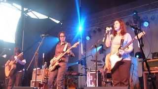 The Breeders -- "I Just Wanna Get Along" Live from Hopscotch