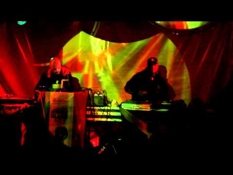 Vibronics feat Echo Ranks, Taboo•Madrid