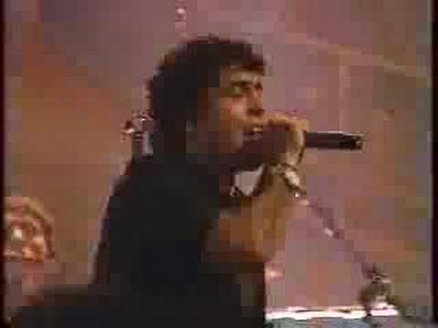 Banda Playground, AMANHÃ, participação especial Alta Estação